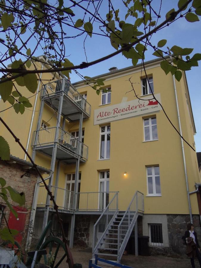 Kulturgasthof Alte Reederei Aparthotel Fürstenberg-Havel Exteriör bild